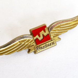 Vintage Western Airlines Junior Pilot Plastic Wings Pin - Measure 2 5/8"